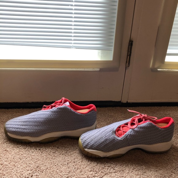 Jordan running sneakers - Picture 2 of 3